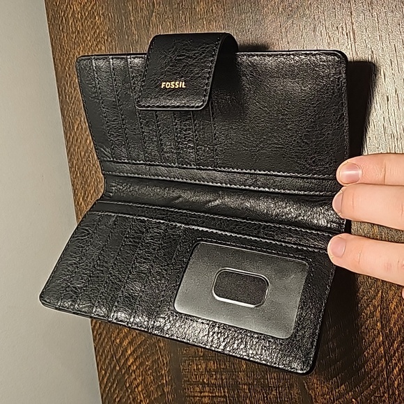 Fossil Women's Wallet Cheeta Pattern - Picture 3 of 3